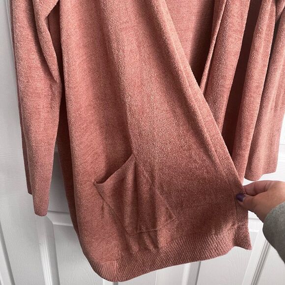 NWT Barefoot Dreams Ultra Chic Lite Hooded Cardigan Size Medium - Picture 3 of 9